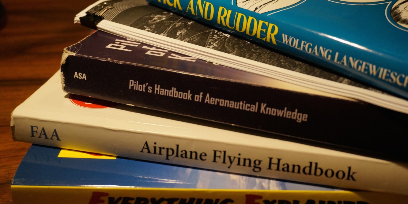 FLIGHT TRAINING BOOKS