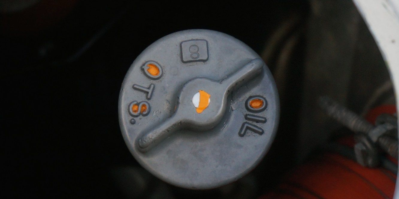 lycoming oil cap